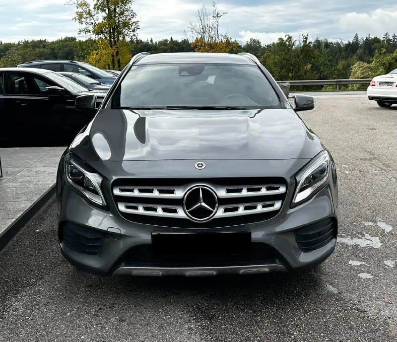 Mercedes-Benz GLA 180 d AMG Line — фото 1