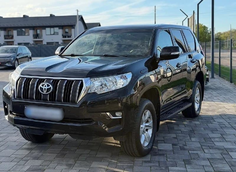 Toyota Land Cruiser Prado — фото 1